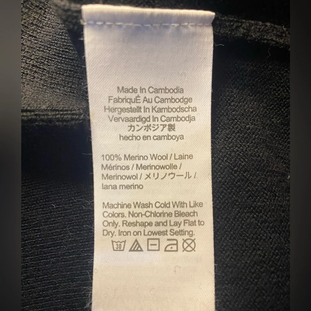 NWOT J Crew Men’s Merino Wool‎ V-Neck Sweater Classic Warm